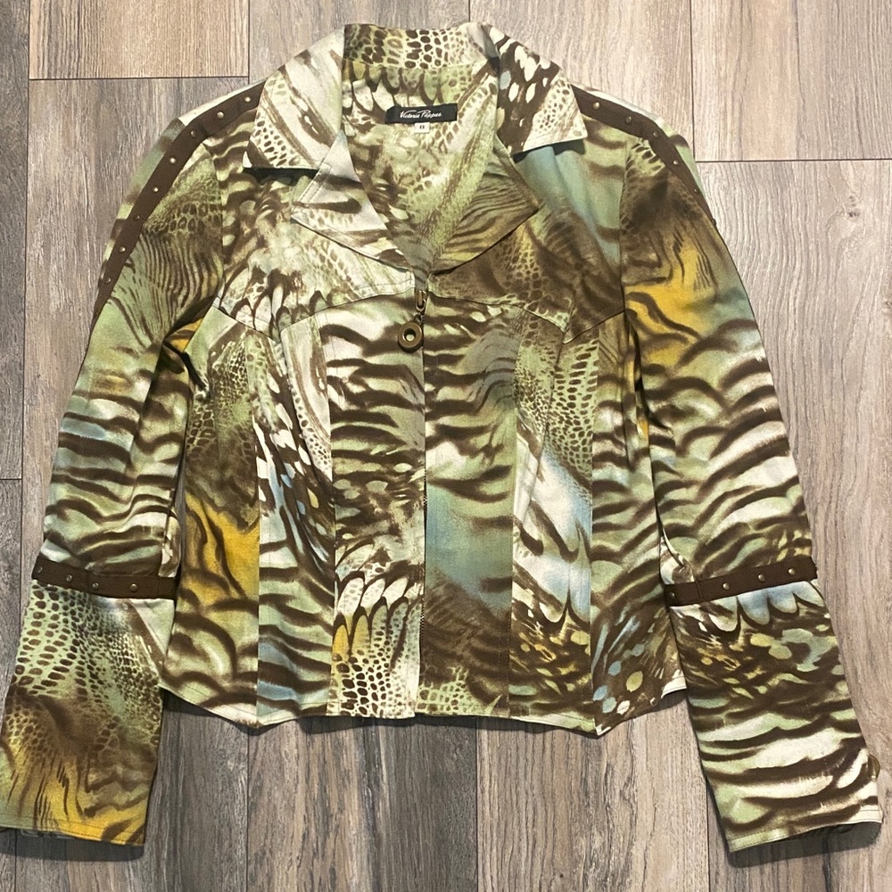 Chic Animal Print Blazer with Button Closure